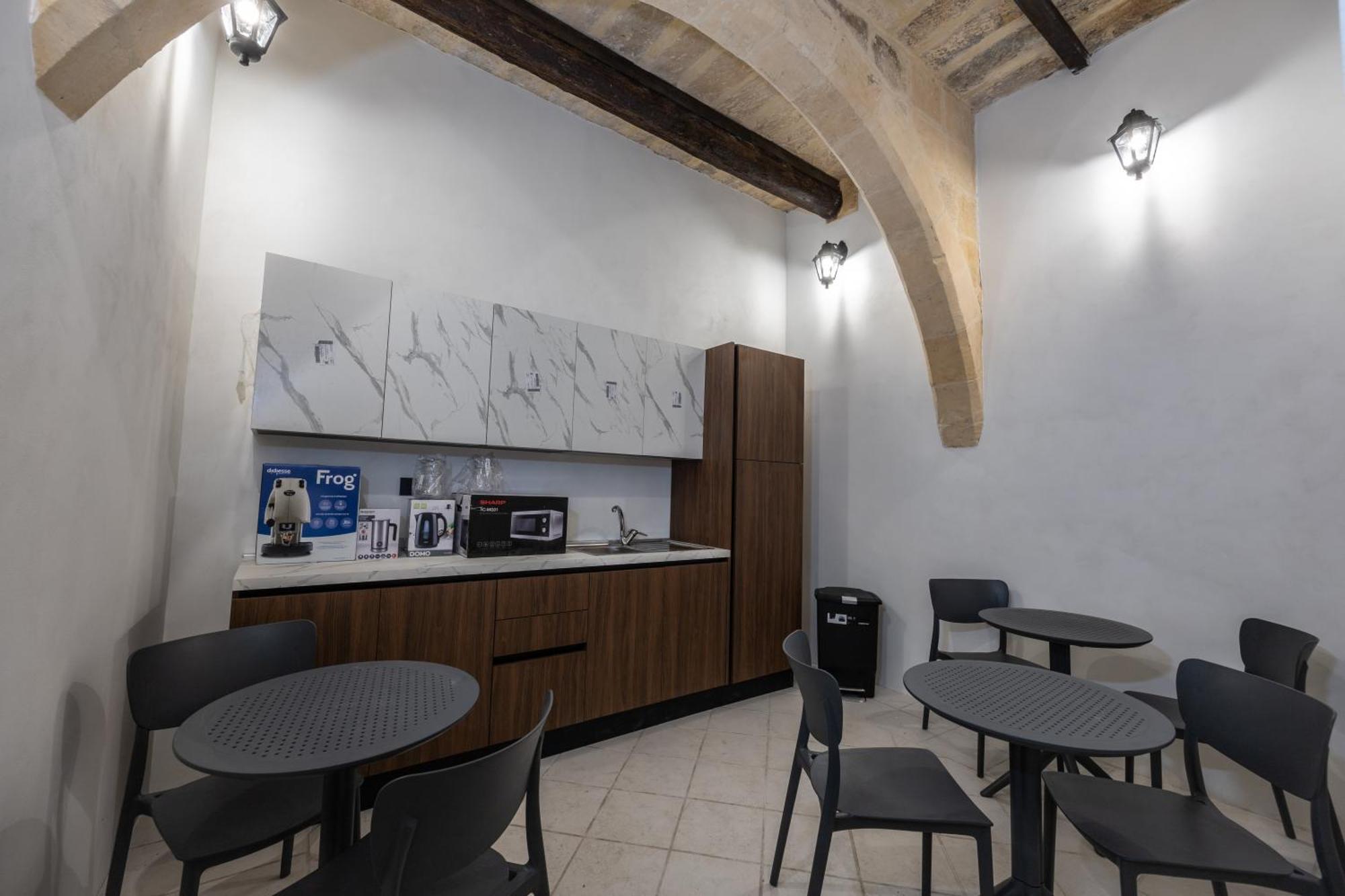 Matilde Valletta Suites Exteriör bild